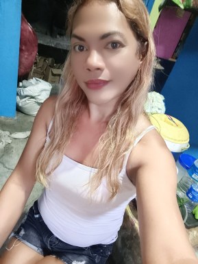 <span>Samantha, 40</span>&nbsp;<span style='width: 25px; height: 16px; float: right; background-image: url(/bitmaps/flags_small/PH.PNG)'>&nbsp;</span><br><span>Cuartero ca, Filippine</span>&nbsp;<input type='button' class='joinbtn' style='float: right' value='JOIN NOW' />