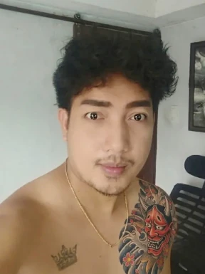Foreign men for dating
