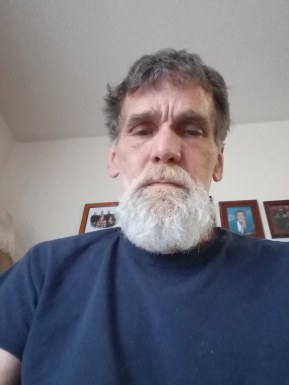 <span>John, 67</span> <span style='width: 25px; height: 16px; float: right; background-image: url(/bitmaps/flags_small/US.PNG)'> </span><br><span>Sullivan In, United States of America</span> <input type='button' class='joinbtn' style='float: right' value='JOIN NOW' />
