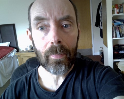 <span>Sean, 56</span> <span style='width: 25px; height: 16px; float: right; background-image: url(/bitmaps/flags_small/UK.PNG)'> </span><br><span>Sandown, Regno Unito</span> <input type='button' class='joinbtn' style='float: right' value='JOIN NOW' />