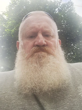 <span>Richard, 64</span> <span style='width: 25px; height: 16px; float: right; background-image: url(/bitmaps/flags_small/AU.PNG)'> </span><br><span>Sydney, オーストラリア</span> <input type='button' class='joinbtn' style='float: right' value='JOIN NOW' />