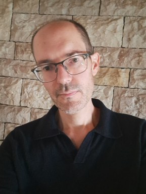 French men looking for love