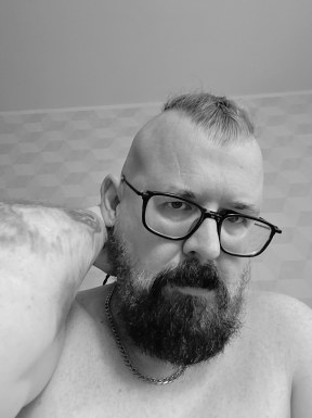 Foreign men for dating