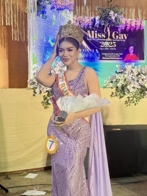 <span>Jennifer, 27</span> <span style='width: 25px; height: 16px; float: right; background-image: url(/bitmaps/flags_small/PH.PNG)'> </span><br><span>Manila, Filipinas</span> <input type='button' class='joinbtn' style='float: right' value='JOIN NOW' />